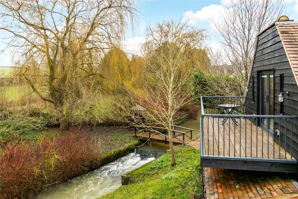 Balcony/River