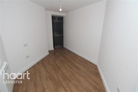 2 bedroom flat to rent, LE1 Living,  Lee Circle