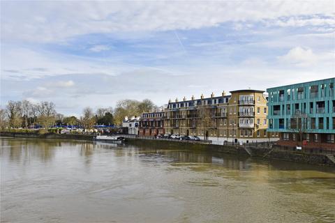 2 bedroom apartment to rent, The Waterfront, 1 Riverside Walk, Windsor, Berkshire, SL4