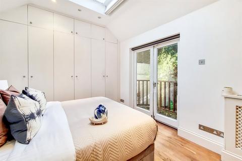 2 bedroom apartment to rent, Windmill Hill, Hampstead, London, NW3