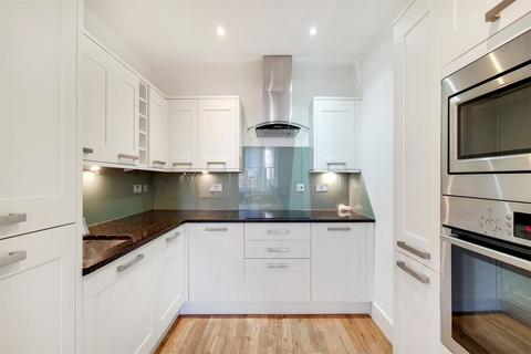 2 bedroom apartment to rent, Windmill Hill, Hampstead, London, NW3