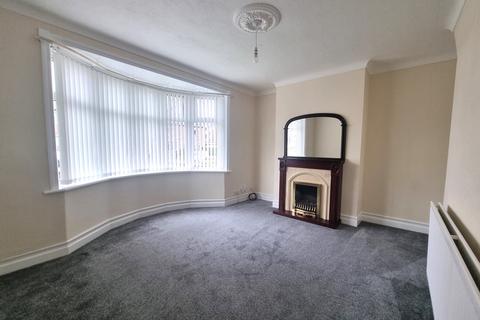 2 bedroom semi-detached house to rent, Hollywell Road, North Shields, Tyne & Wear NE29