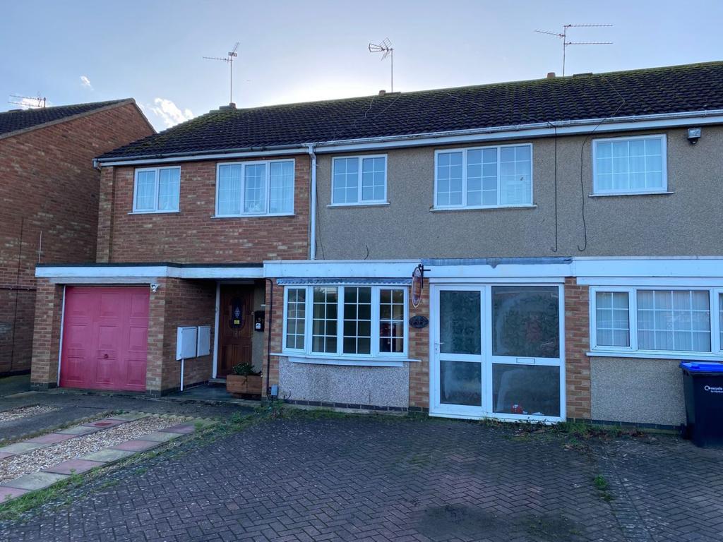 Brockwood Close, Duston, Northampton NN5 6LY 3 bed terraced house £