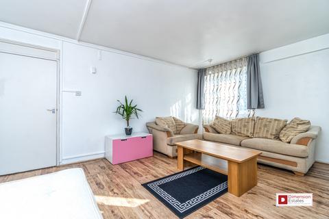 2 bedroom flat to rent, The Mount, Upper Clapton Road, London, E5