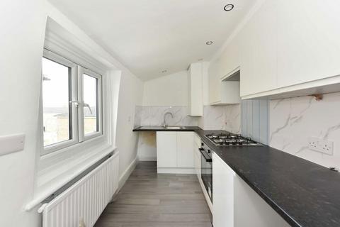 2 bedroom flat for sale, Ainsworth Road, London E9