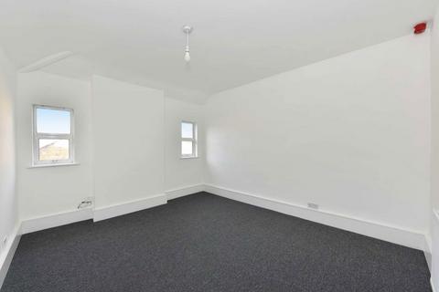 2 bedroom flat for sale, Ainsworth Road, London E9