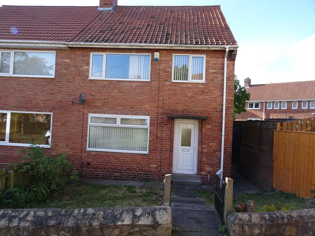 Millom Place, Gateshead, Tyne and Wear NE9 3 bed semidetached house to rent £825 pcm (£190 pw)