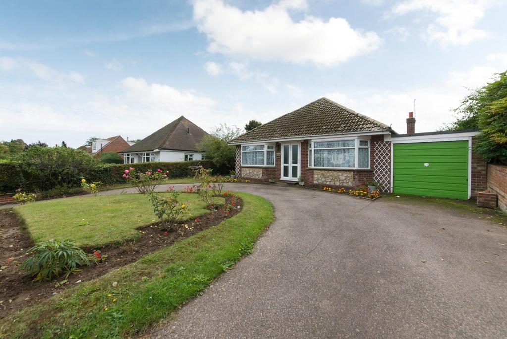 Monkton Road, Minster, Ramsgate 3 bed detached bungalow £360,000