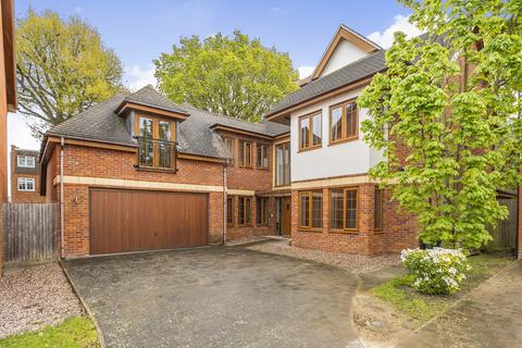 6 bedroom detached house for sale, Blagrove Crescent, Ruislip, Middlesex