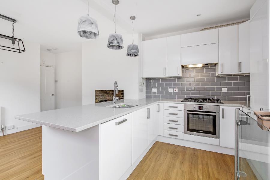 Felsham Road, West Putney 3 bed flat £795,000