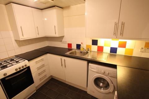 1 bedroom flat to rent, Parkside Street, Newington, Edinburgh, EH8