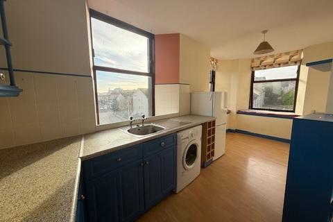 2 bedroom flat to rent, Pleasance Court, West End, Dundee, DD1