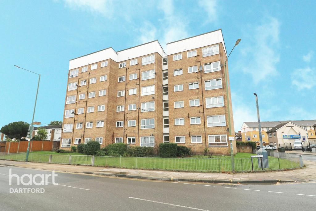Phoenix Place, Dartford 2 bed flat £120,000