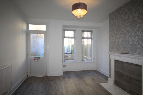 2 bedroom terraced house to rent, Ryland Villas, Rustenburg St, Hull, HU9