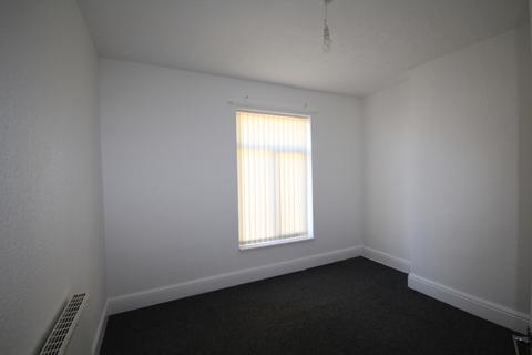 2 bedroom terraced house to rent, Ryland Villas, Rustenburg St, Hull, HU9
