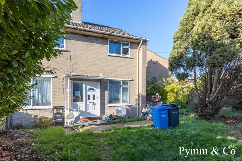 Skelton Road, Norwich NR7 3 bed end of terrace house £200,000