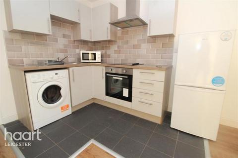 2 bedroom apartment to rent, Lee Street, Leicester