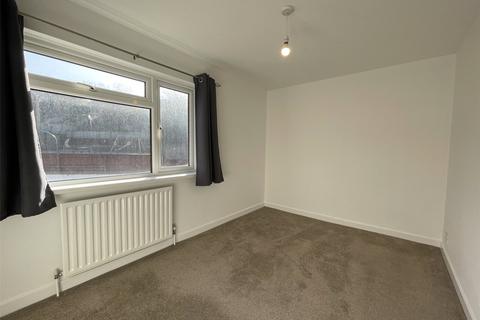 2 bedroom terraced house to rent, Long Meadow Drive, Barnstaple, Devon, EX32