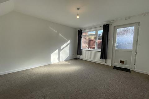 2 bedroom terraced house to rent, Long Meadow Drive, Barnstaple, Devon, EX32