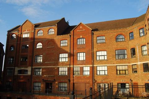 undefined, Whitefriars Wharf, Tonbridge TN9