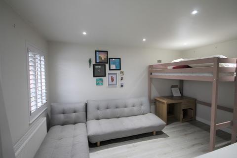 Studio to rent, Lodge Close, Brighton BN41