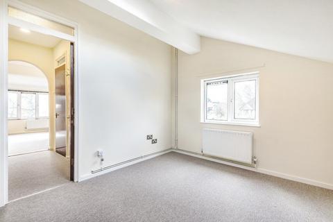 2 bedroom flat to rent, Willow Close, Beare Green, Dorking
