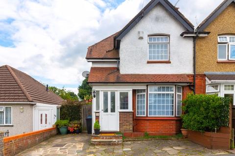36 Farleigh Road, Warlingham, CR6 9EA