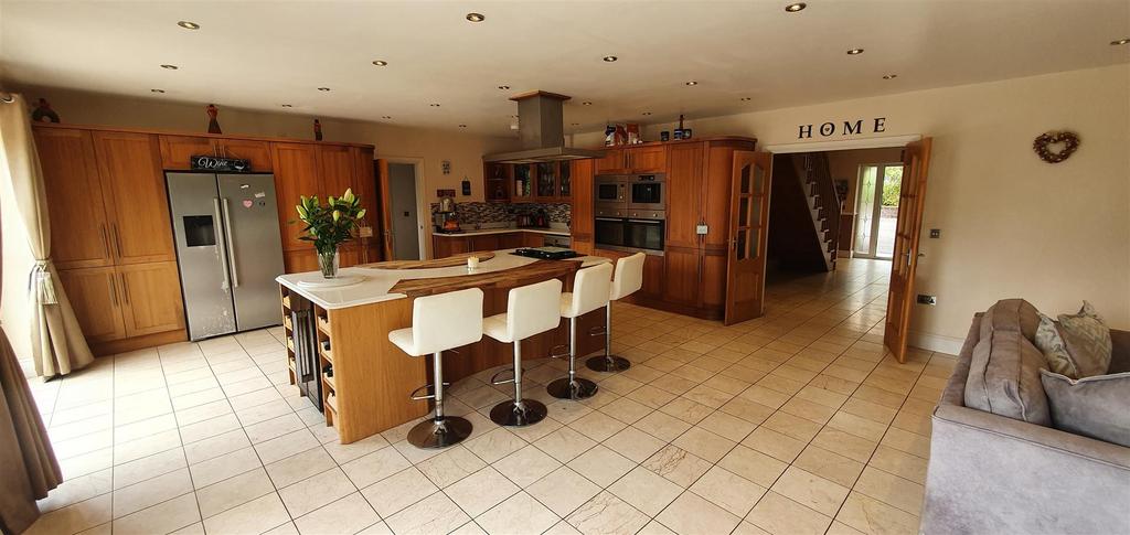 Kitchen/Family Room