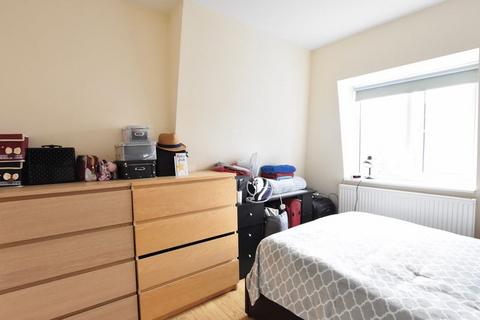 1 bedroom apartment to rent, Fife Road, Kingston Upon Thames