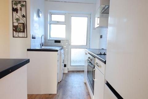 2 bedroom house to rent, Syddall Street, St. Helens