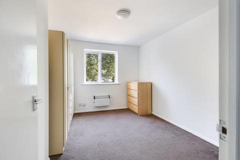 1 bedroom apartment to rent - Greenslade Road, Barking, IG11