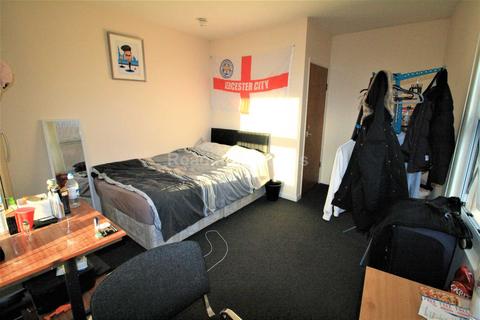 undefined, Wokingham Road, Reading - MOST BILLS INCLUDED