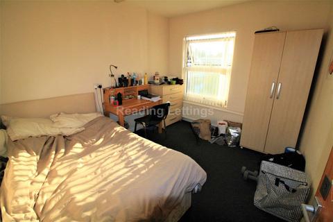 undefined, Wokingham Road, Reading - MOST BILLS INCLUDED