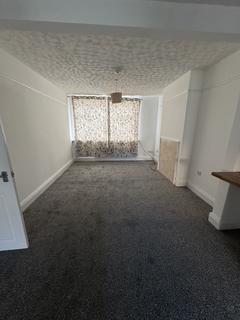 3 bedroom terraced house to rent, Campbell Street, Langley Mill NG16