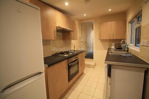 undefined, Blenheim Gardens, Reading - GAS INCLUDED