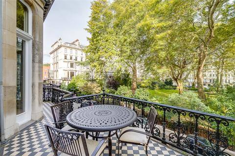 1 bedroom flat to rent, Ennismore Gardens, Knightsbridge, London