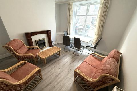 2 bedroom flat to rent, Urquhart Road, City Centre, Aberdeen, AB24