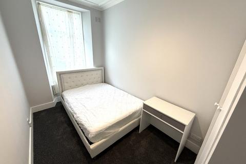 2 bedroom flat to rent, Urquhart Road, City Centre, Aberdeen, AB24