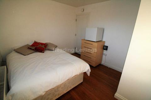 undefined, Kings Road, Reading