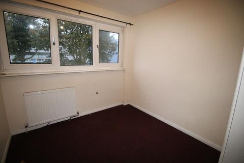 3 bedroom maisonette to rent - Ferraro Close, HOUNSLOW, Middlesex, TW5