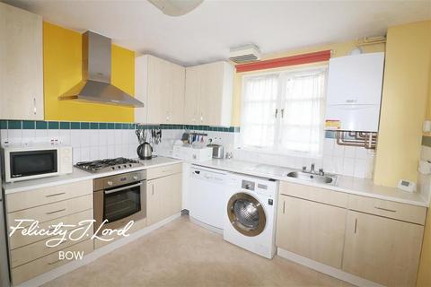 2 bedroom flat to rent, Hainton Close, E1