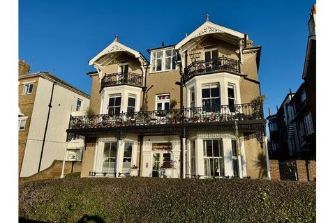 1 bedroom flat to rent, Clifftown Parade, Southend-on-Sea, Essex