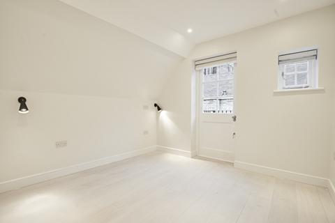 1 bedroom apartment to rent, Gerrard Street, Chinatown W1