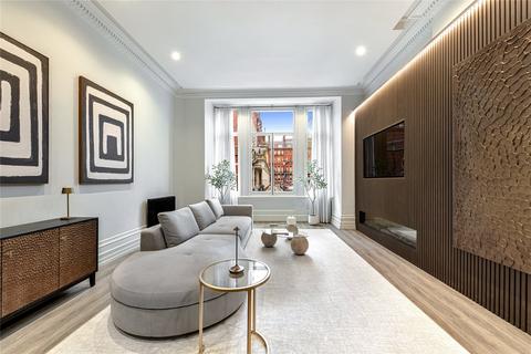 3 bedroom duplex to rent, Cadogan Square, Knightsbridge, London, SW1X