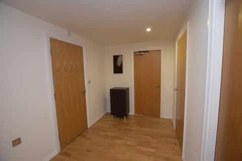 2 bedroom flat to rent, Lloyd Street, Altrincham, Greater Manchester, WA14