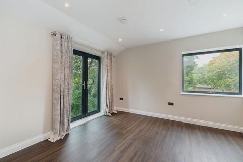 undefined, Flambard Way, Godalming GU7