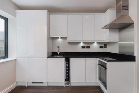 undefined, Flambard Way, Godalming GU7
