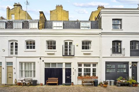 3 bedroom mews to rent, Petersham Place, South Kensington, London, SW7