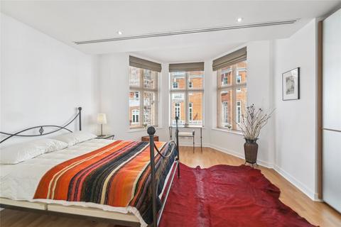 3 bedroom apartment to rent, Hans Crescent, Knightsbridge, London, SW1X