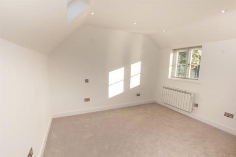 undefined, High Street, Witney, Oxfordshire, OX28